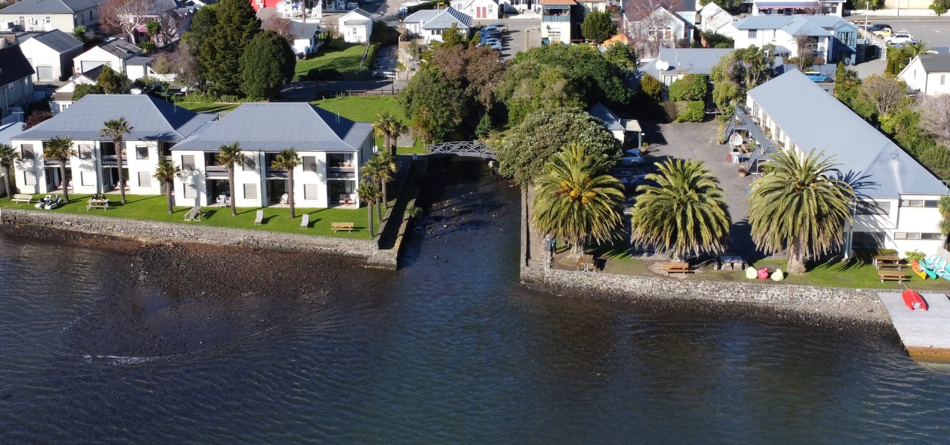 Waterfront accommodation in Akaroa